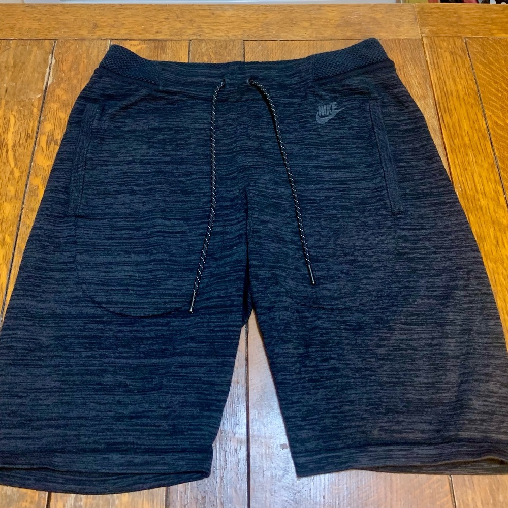 Nike Sportswear Tech Knit Shorts